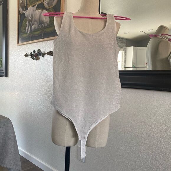 Iris Womens Stretch Allover Shiny Metallic Scoop Neck Sleeveless Bodysuit Size M - Picture 7 of 11